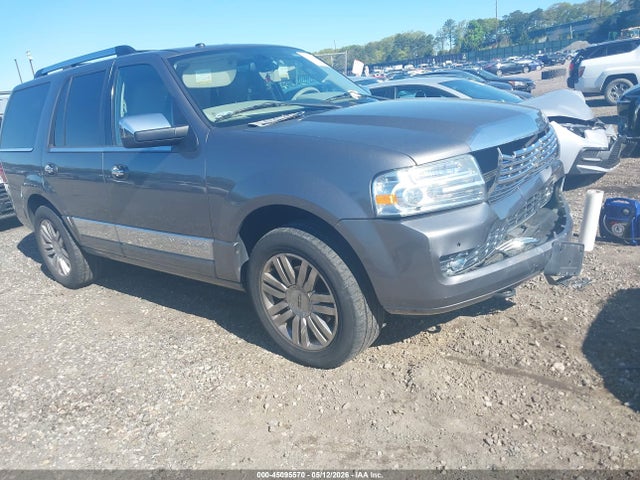2011 LINCOLN NAVIGATOR 