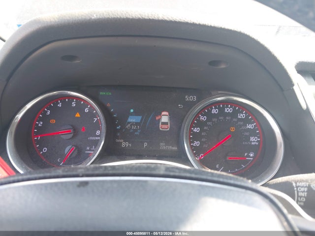 2019 Toyota CAMRY XSE photo 7