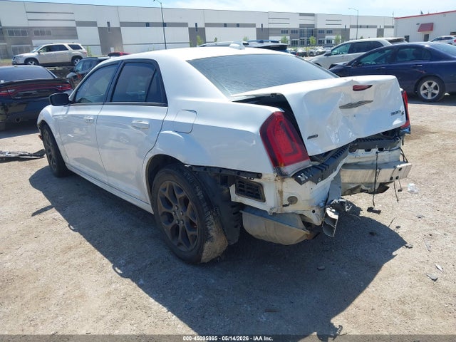 صورة 3 لـ 2016 Chrysler 300 300S ALLOY EDITION