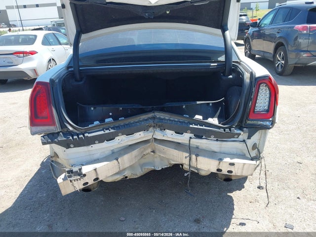 صورة 6 لـ 2016 Chrysler 300 300S ALLOY EDITION