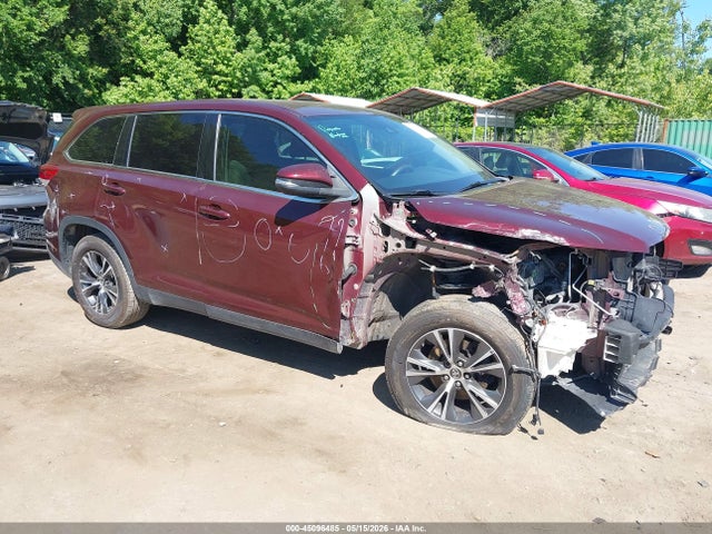 2019 TOYOTA HIGHLANDE LE