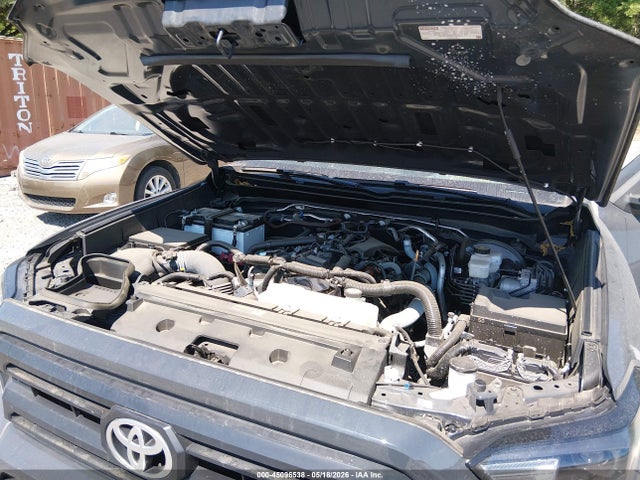 صورة 10 لـ 2024 Toyota TACOMA SR5