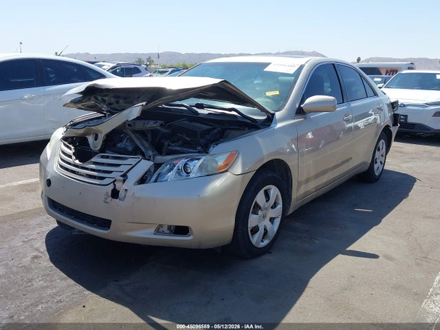 2008 Toyota CAMRY LE photo 2