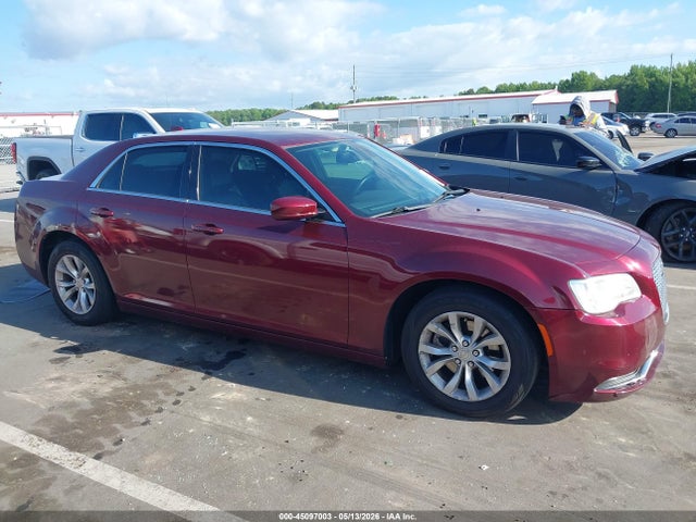 2015 Chrysler 300 LIMITED — миниатюра 13