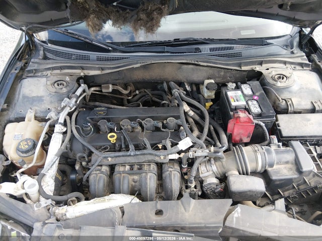 FORD FUSION SE - 10
