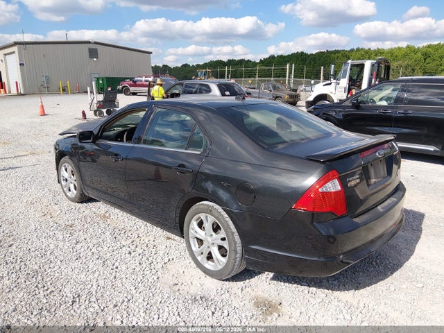 FORD FUSION SE - 3