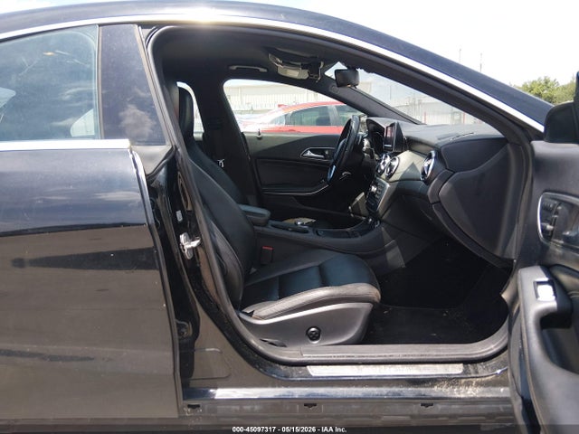 2014 Mercedes-BENZ CLA 照片 5