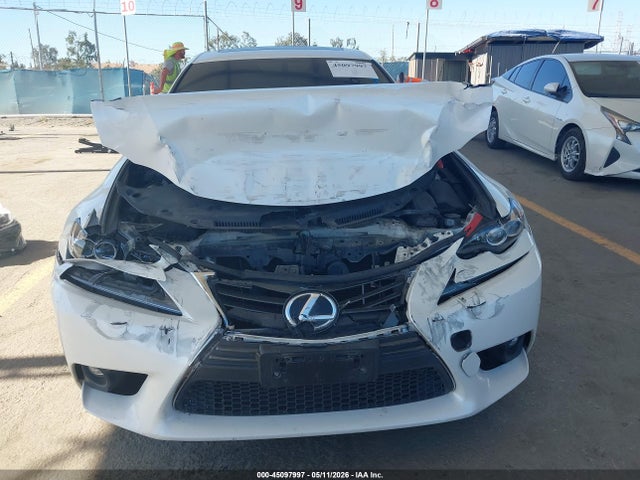 صورة مصغرة 12 لـ 2015 Lexus IS 250