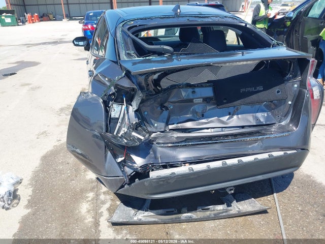 2016 Toyota PRIUS TWO 缩略图 17
