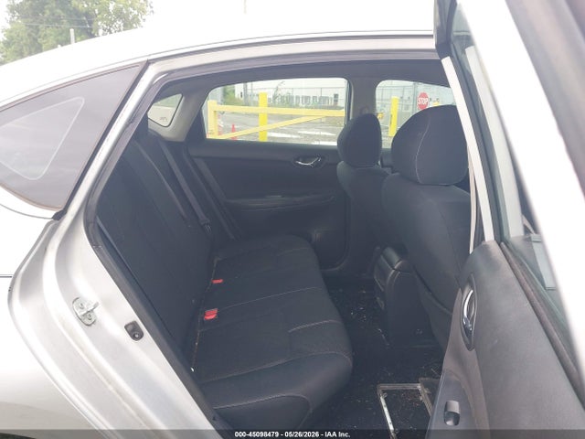2017 Nissan SENTRA S 照片 8
