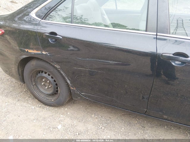 صورة مصغرة 17 لـ 2015 Toyota CAMRY LE