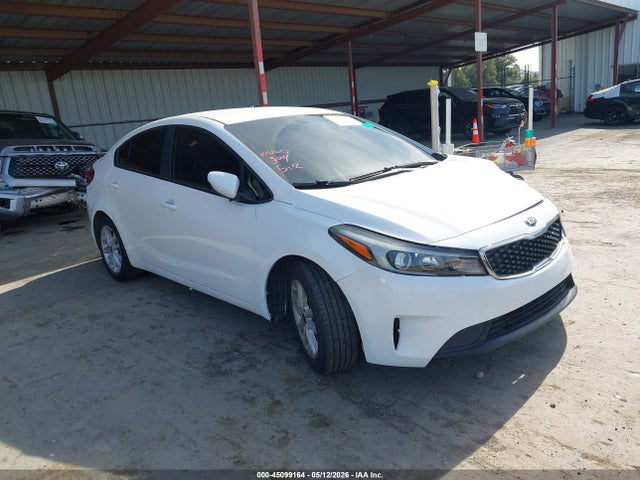 صورة 1 لـ 2017 KIA FORTE LX