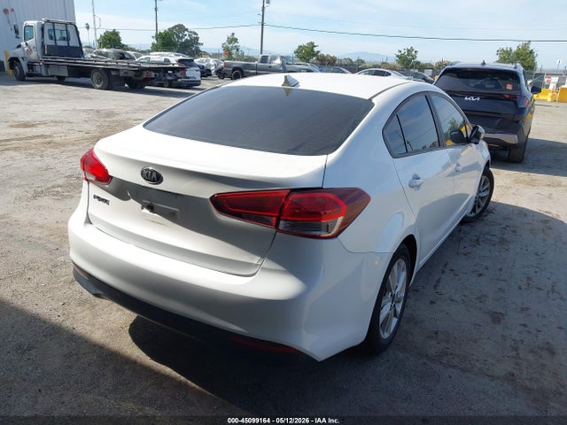 صورة 4 لـ 2017 KIA FORTE LX