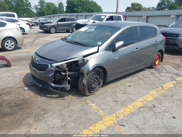 صورة 2 لـ 2016 KIA FORTE LX