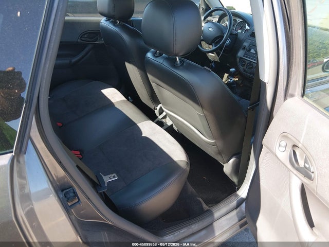 FORD FOCUS ST - 8