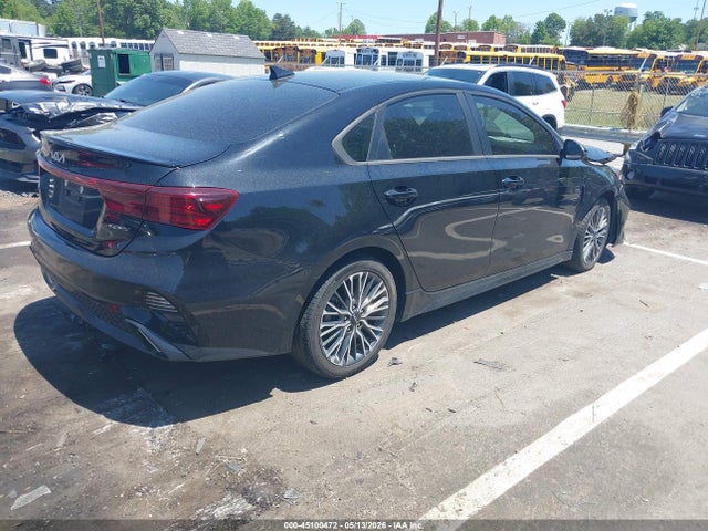 2023 KIA FORTE GT-LINE photo 4