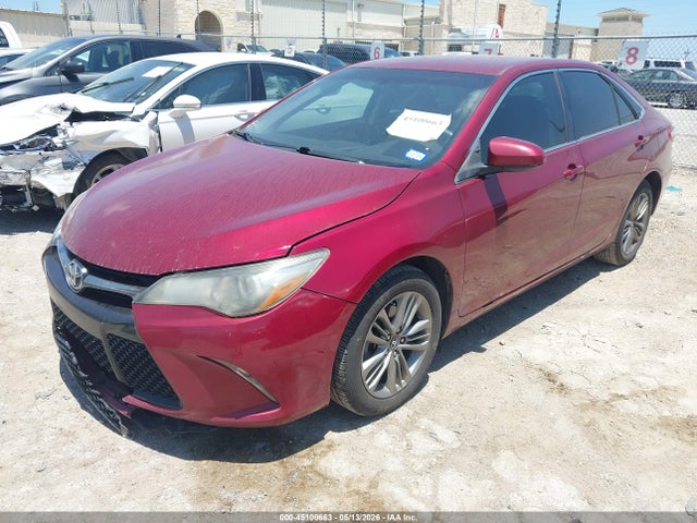 2017 Toyota CAMRY SE photo 2