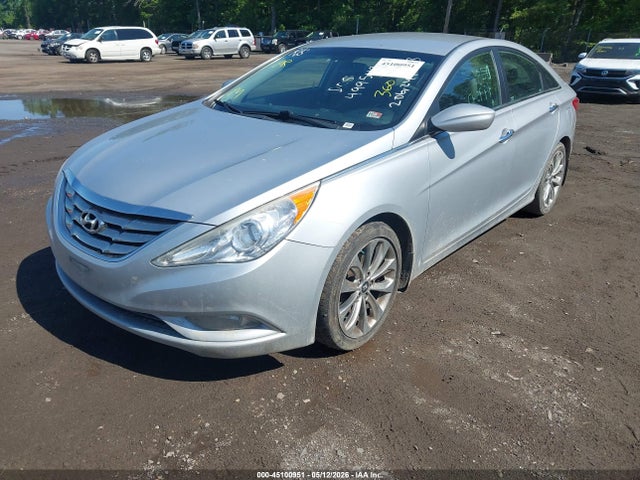 2013 Hyundai SONATA SE 照片 2