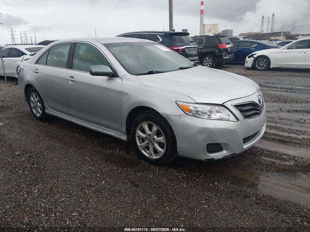 2011 TOYOTA CAMRY LE