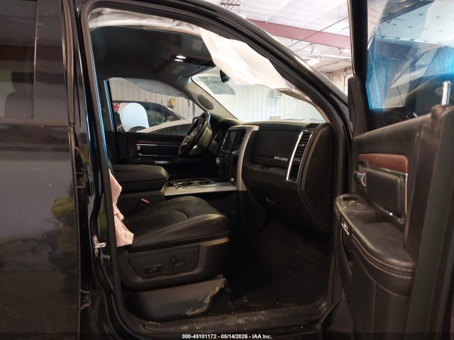 صورة 5 لـ 2015 RAM 1500 LARAMIE