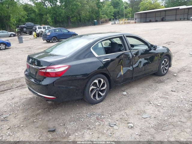 2017 Honda ACCORD EX 照片 4