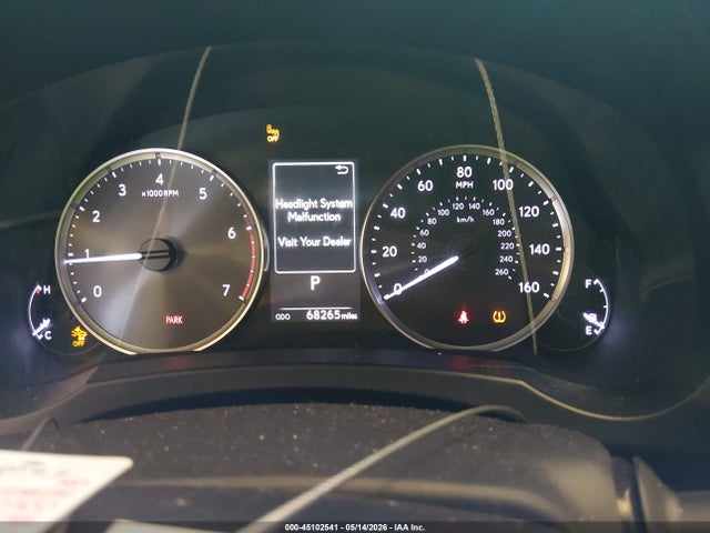 صورة 7 لـ 2021 Lexus IS 300