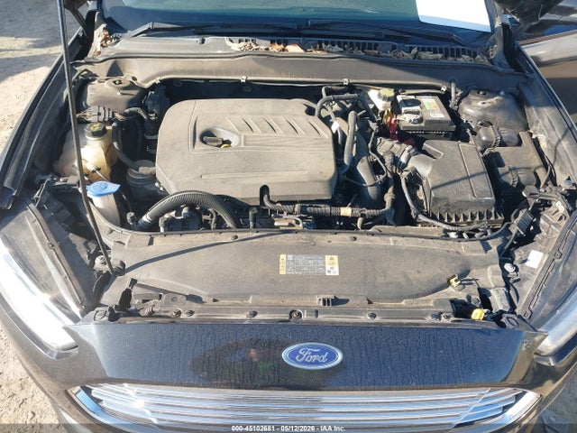 FORD FUSION SE - 10