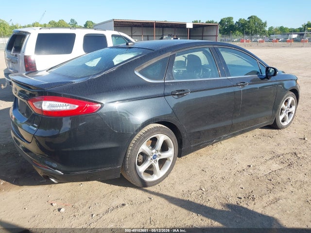 FORD FUSION SE - 4