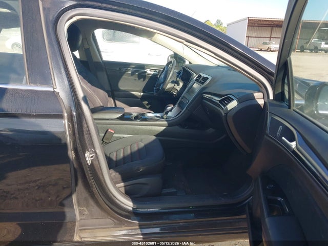 FORD FUSION SE - 5