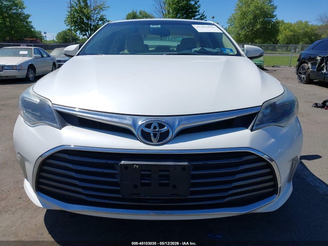 2016 Toyota AVALON LIMITED thumbnail 11