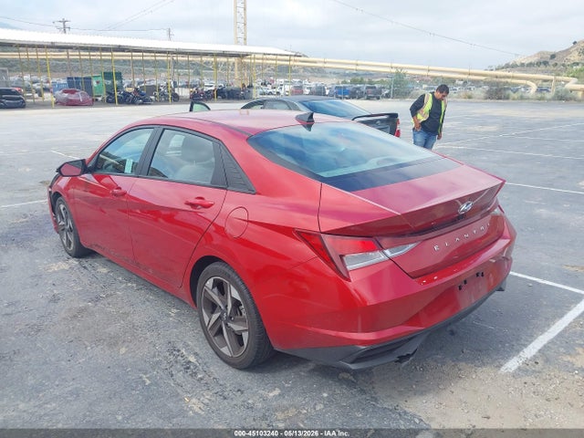 صورة 3 لـ 2023 Hyundai ELANTRA SEL