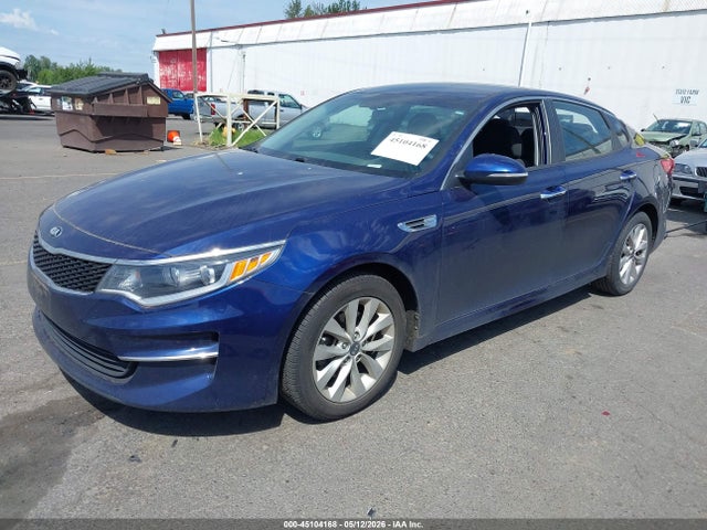 2017 KIA OPTIMA LX — фото 2