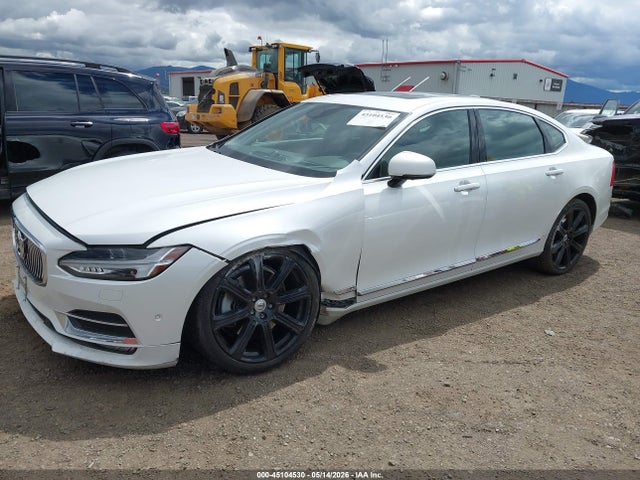 2018 Volvo S90 T6 INSCRIPTION photo 2