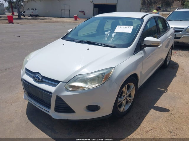 FORD FOCUS SE - 2
