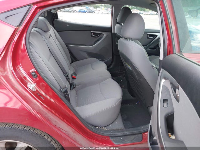 صورة 8 لـ 2015 Hyundai ELANTRA SE