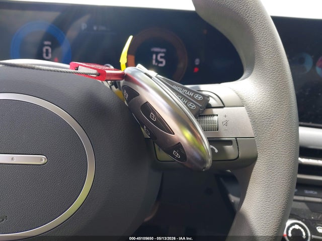 2025 Hyundai SONATA SE — миниатюра 11