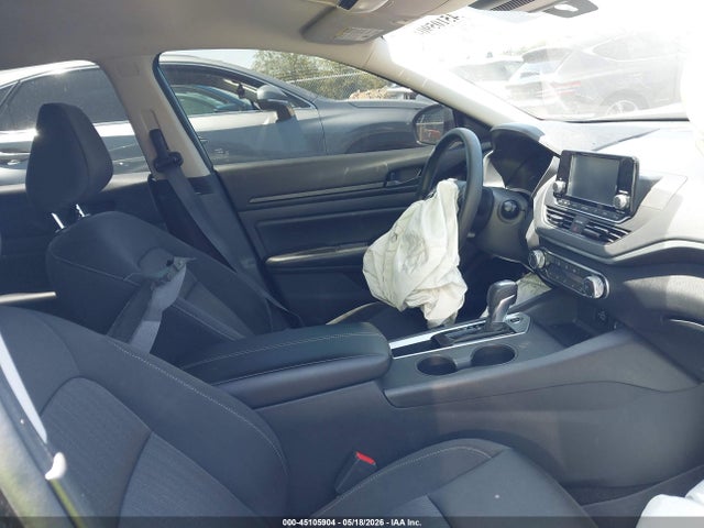 صورة 5 لـ 2023 Nissan ALTIMA S FWD