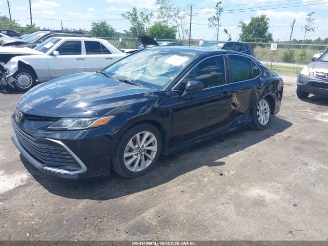 2021 Toyota CAMRY LE 照片 2