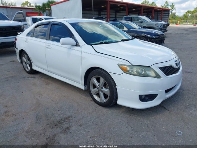 2010 TOYOTA CAMRY SE