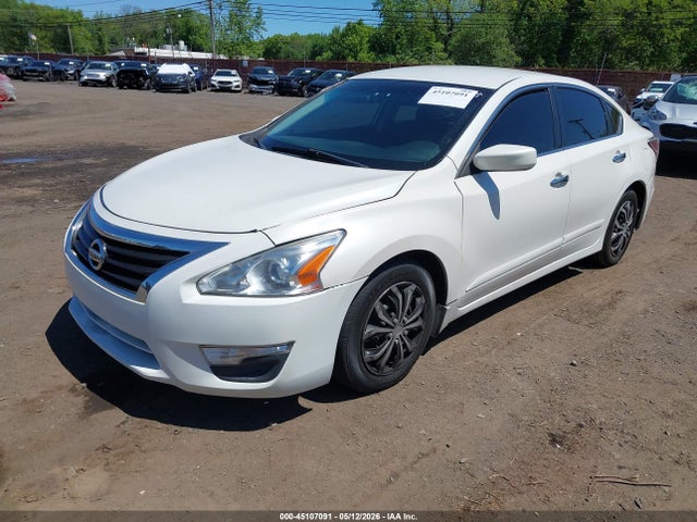 2015 Nissan ALTIMA 2.5 S 照片 2