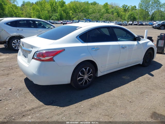2015 Nissan ALTIMA 2.5 S 照片 4