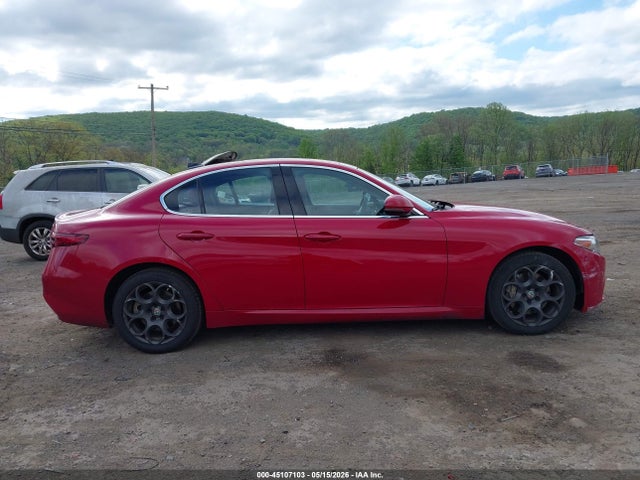 2017 ALFA Romeo GIULIA AWD thumbnail 13