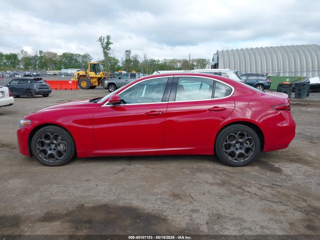 2017 ALFA Romeo GIULIA AWD thumbnail 14