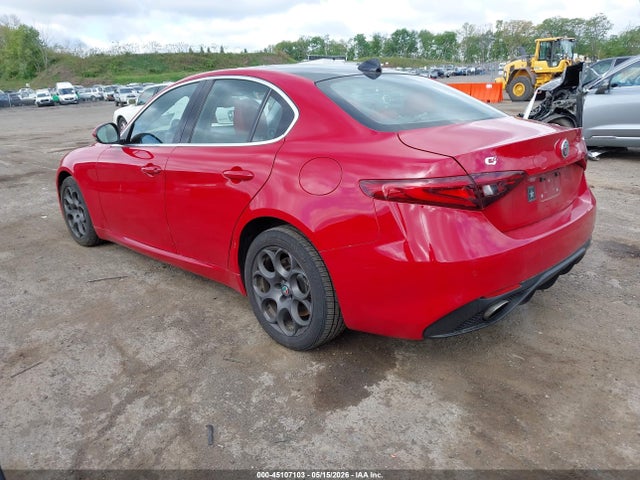 2017 ALFA Romeo GIULIA AWD — фото 3