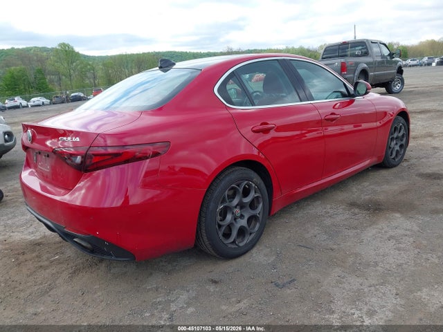 2017 ALFA Romeo GIULIA AWD — фото 4