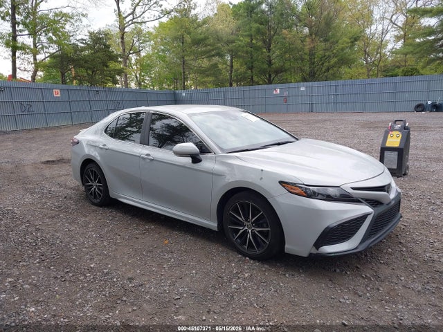صورة 1 لـ 2022 Toyota CAMRY SE
