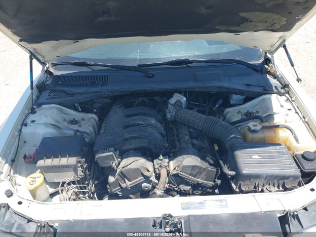 CHRYSLER 300 - 10