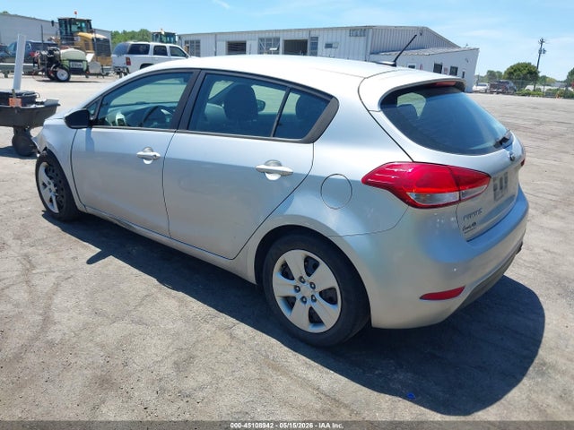 صورة 3 لـ 2016 KIA FORTE LX
