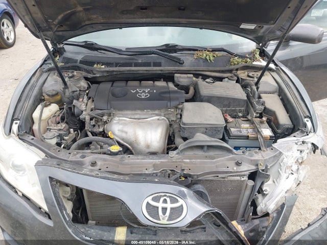 2010 Toyota CAMRY LE — фото 10