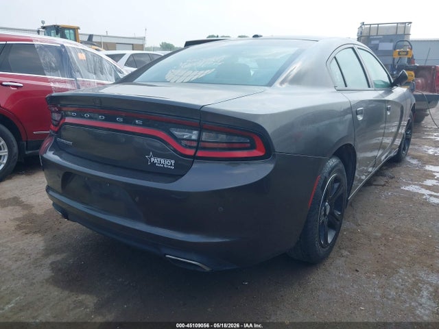 2019 Dodge CHARGER SXT RWD photo 4